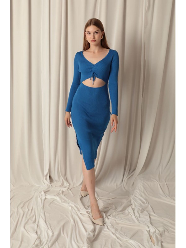 Triko Kumaş Dekolteli Mavi Elbise&hellip;