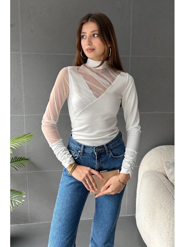 Yarım Balıkçı Tül Detaylı Bluz&hellip;